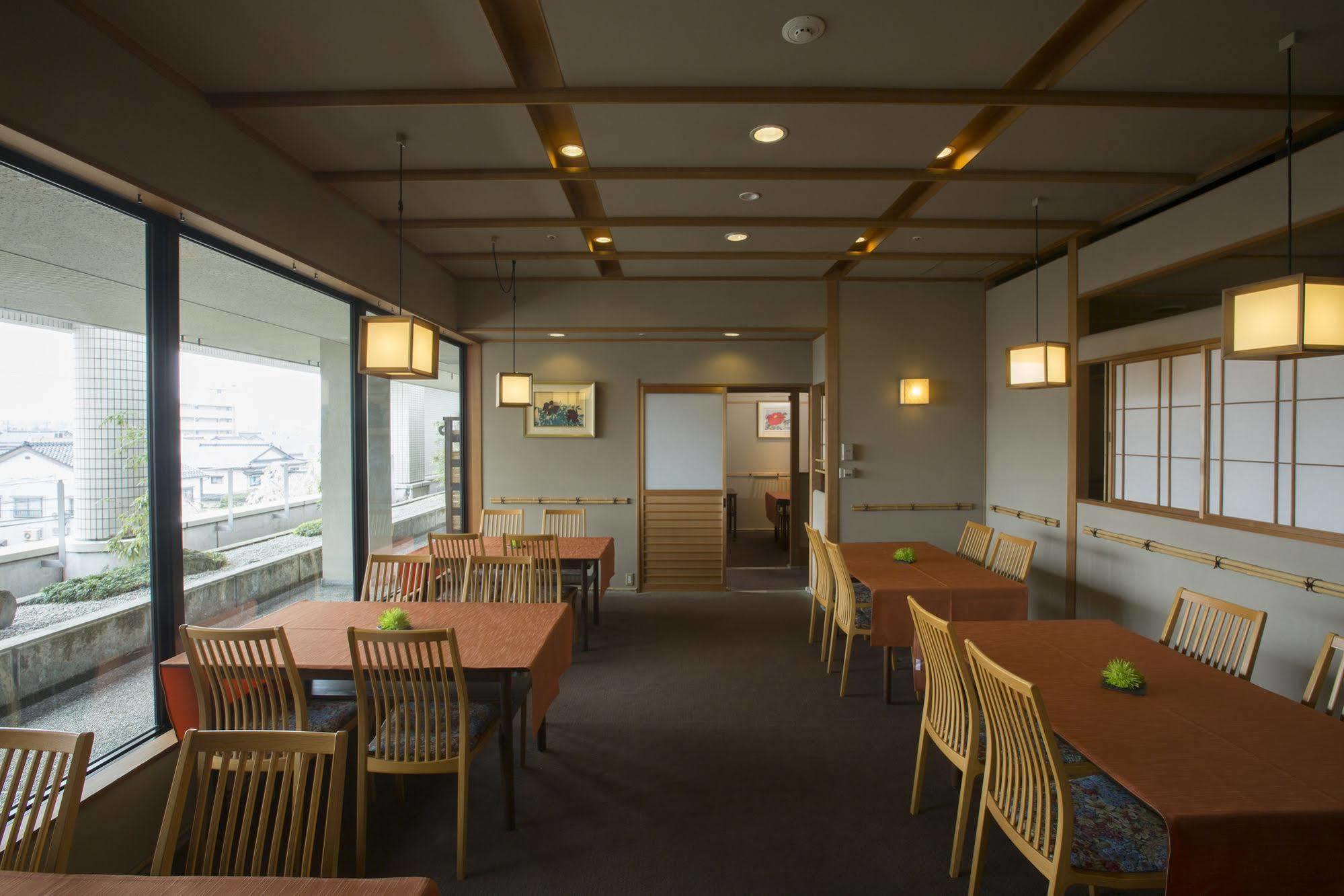 Hotel Granmirage Uozu Eksteriør bilde