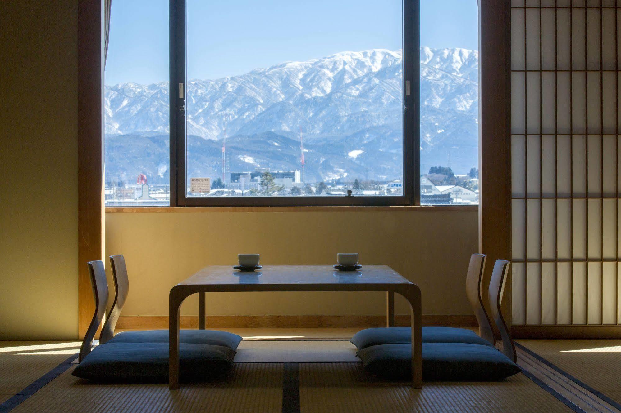 Hotel Granmirage Uozu Eksteriør bilde
