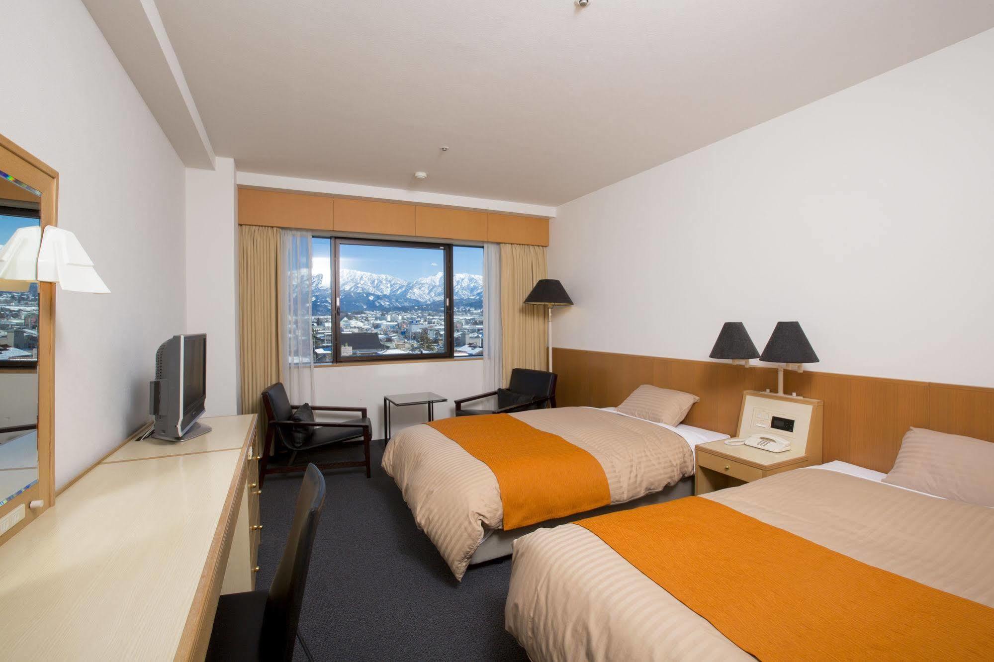 Hotel Granmirage Uozu Eksteriør bilde