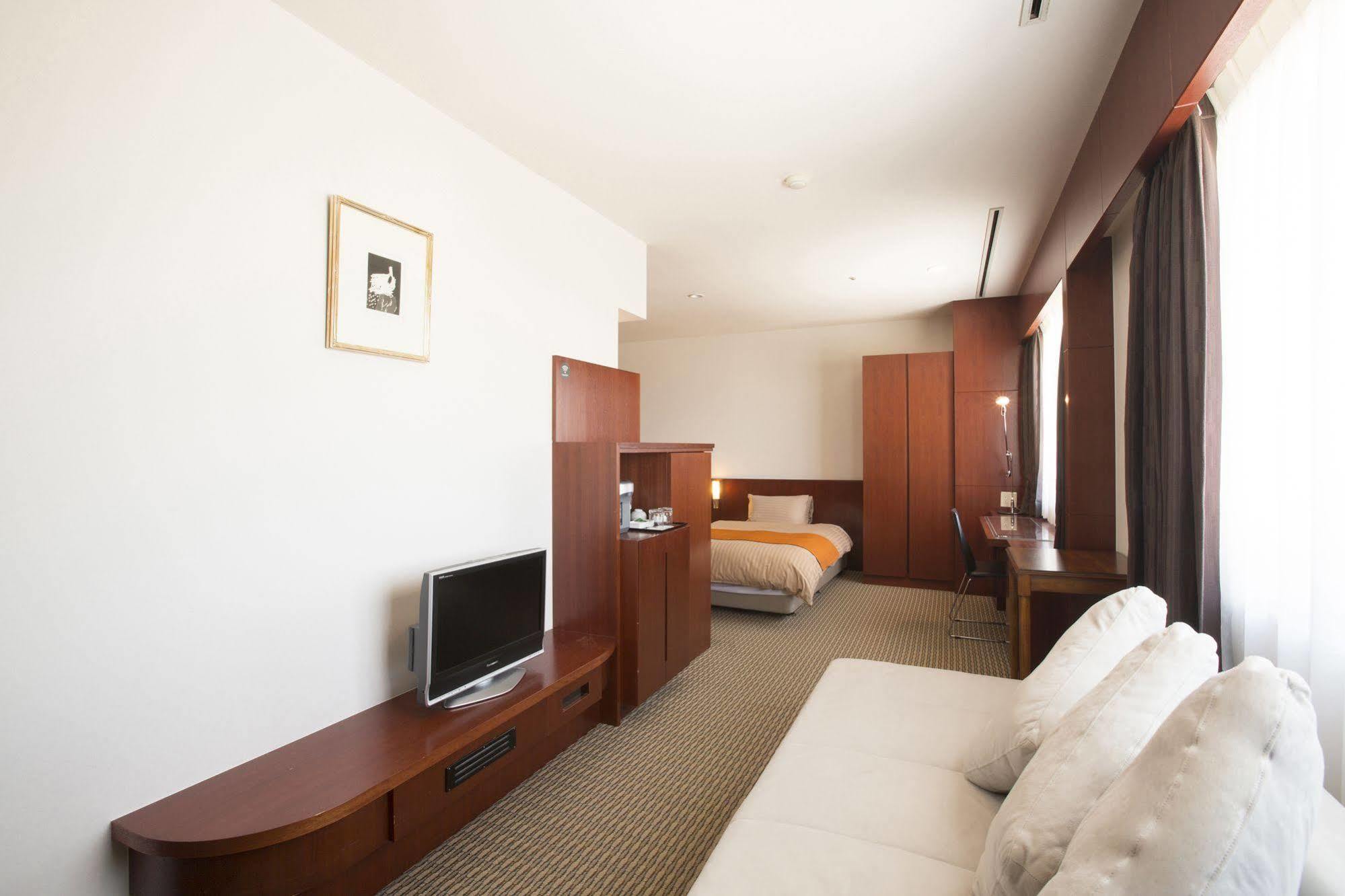 Hotel Granmirage Uozu Eksteriør bilde